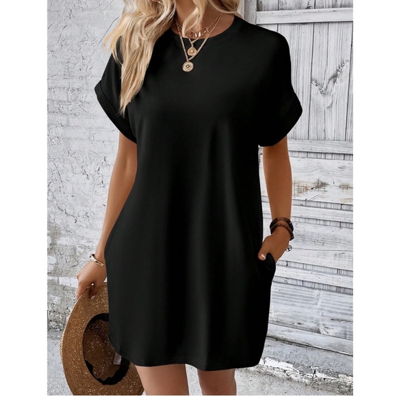 Solid Black Cuff Sleeve Pockets Minimalist Dress - Picture 2 of 6